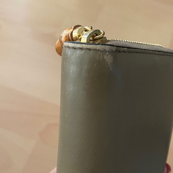 Gucci brown Leather Zip Wallet - Picture 11 of 11